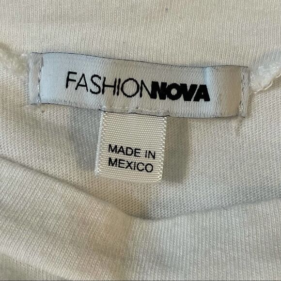 Fashion Nova Royalty logo Solid White Graphic Crop Top Short Sleeve size M - Picture 4 of 10